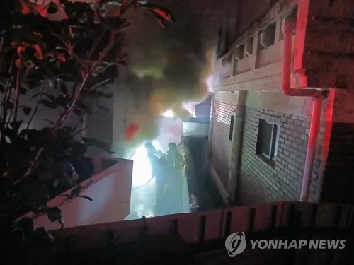 대전 중구 단독주택서 불…60대 자매 부상