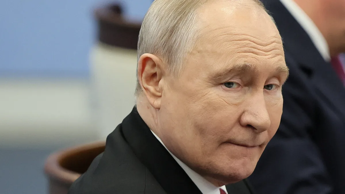 Putin’s Paranoia Exposed in Leaked Kremlin Message Trove
