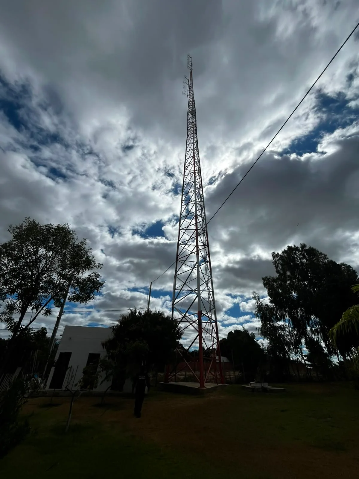 Operação da Polícia Federal desativa rádio clandestina em Petrolina