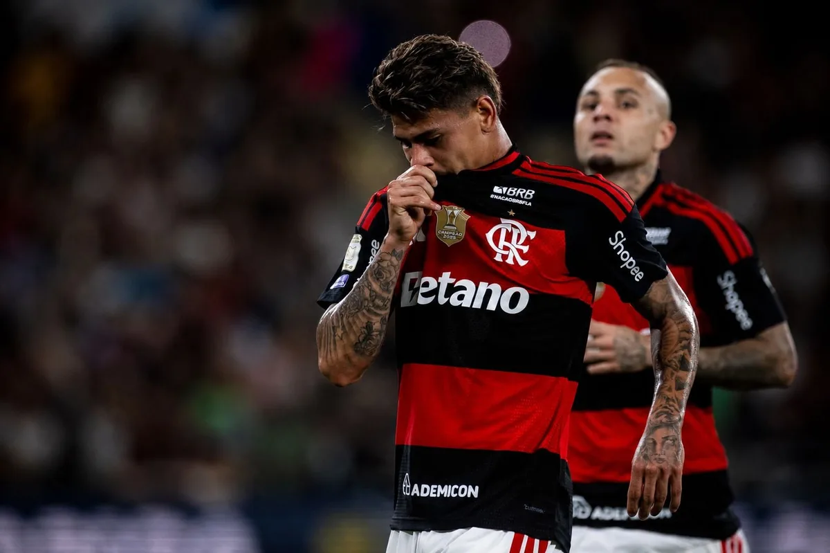 Flamengo habría tomado la decisión de vender al colombiano Jorge Carrascal, pero no por una razón negativa