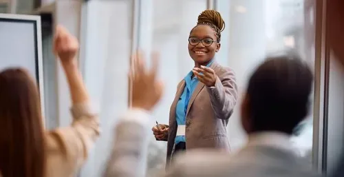 What young women need to know before choosing a career in financial advice