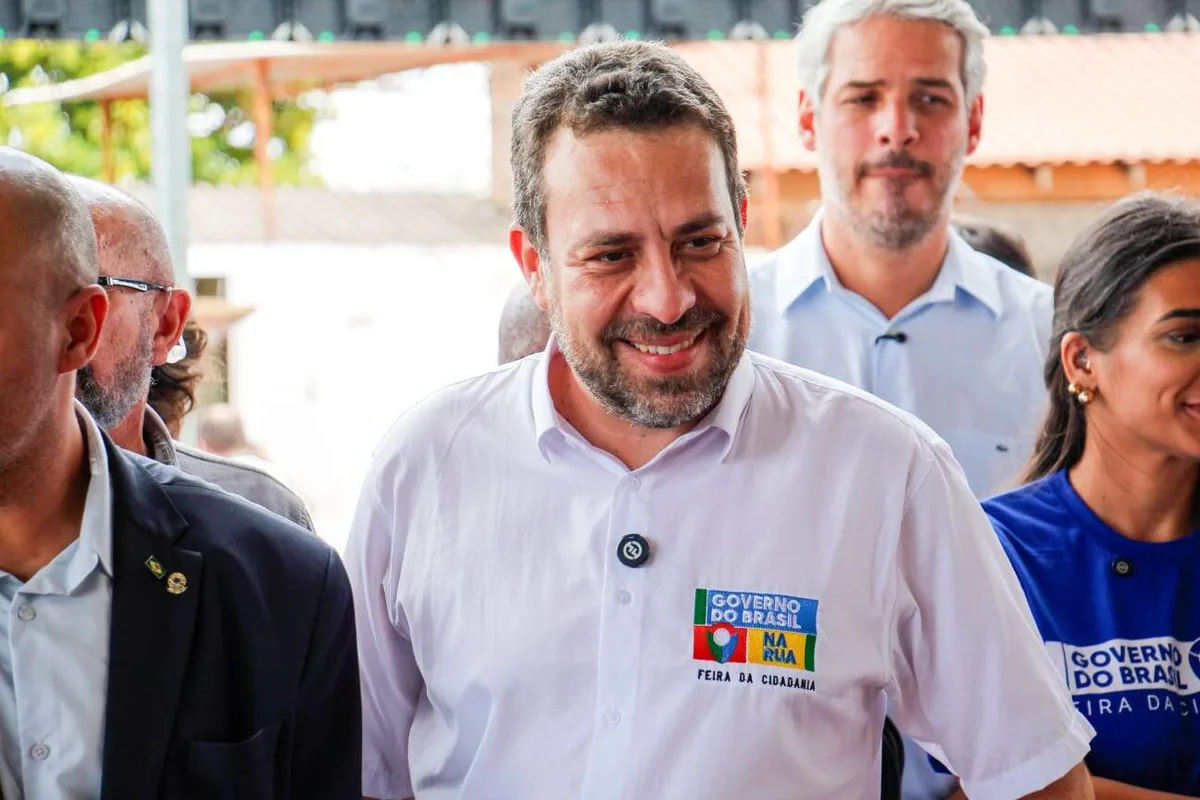 Boulos volta à Capital para discutir moradia, apoio a entregadores e campanha