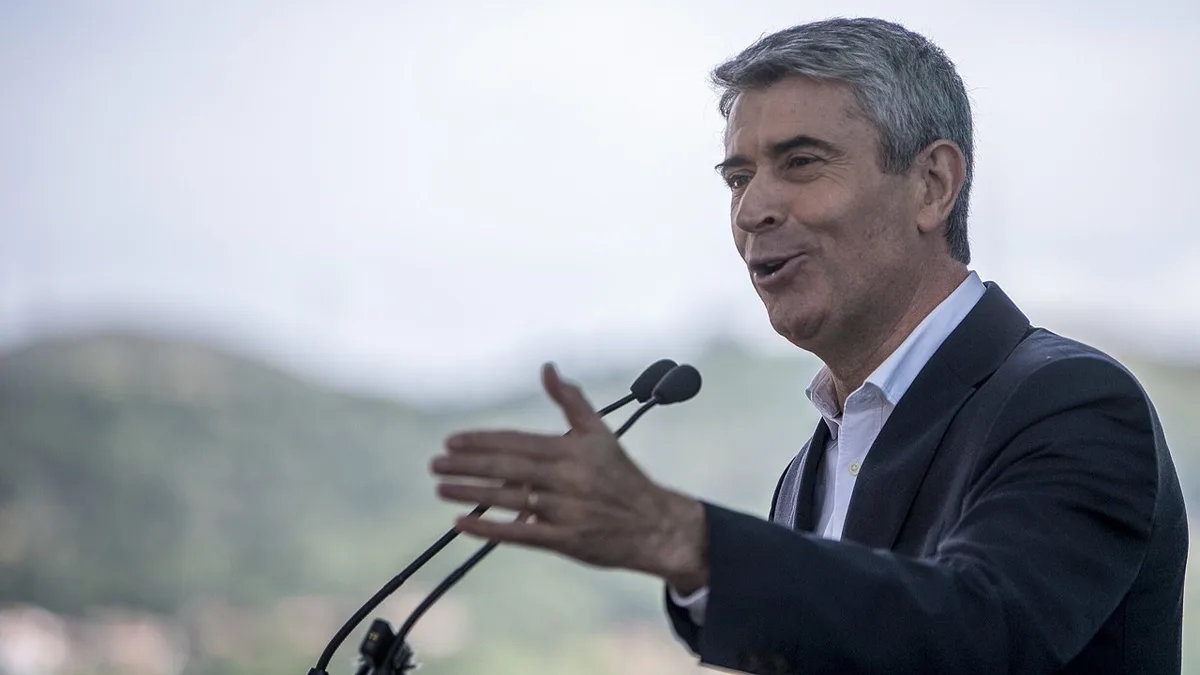 Carneiro inicia rota pela valorização do interior e cooperação com Espanha