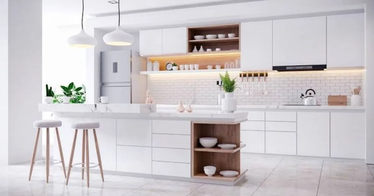 Los azulejos pierden terreno en la cocina: las 5 tendencias que ganan protagonismo