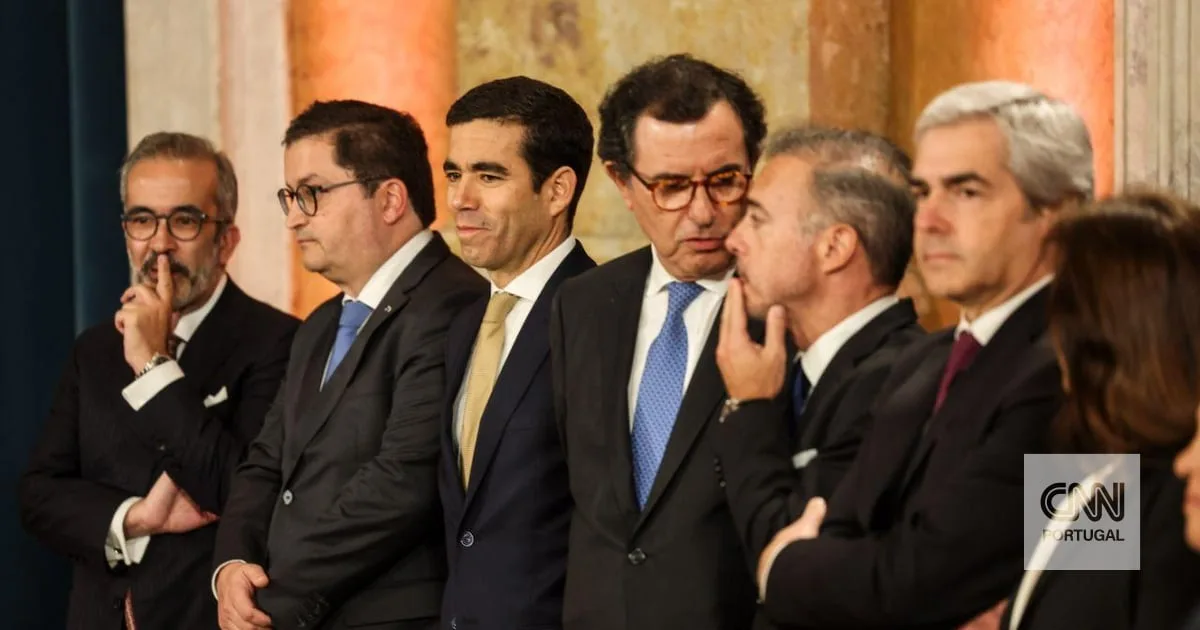 Um em cada cinco ministros chegou ao Governo sem experiência na área que tutelava