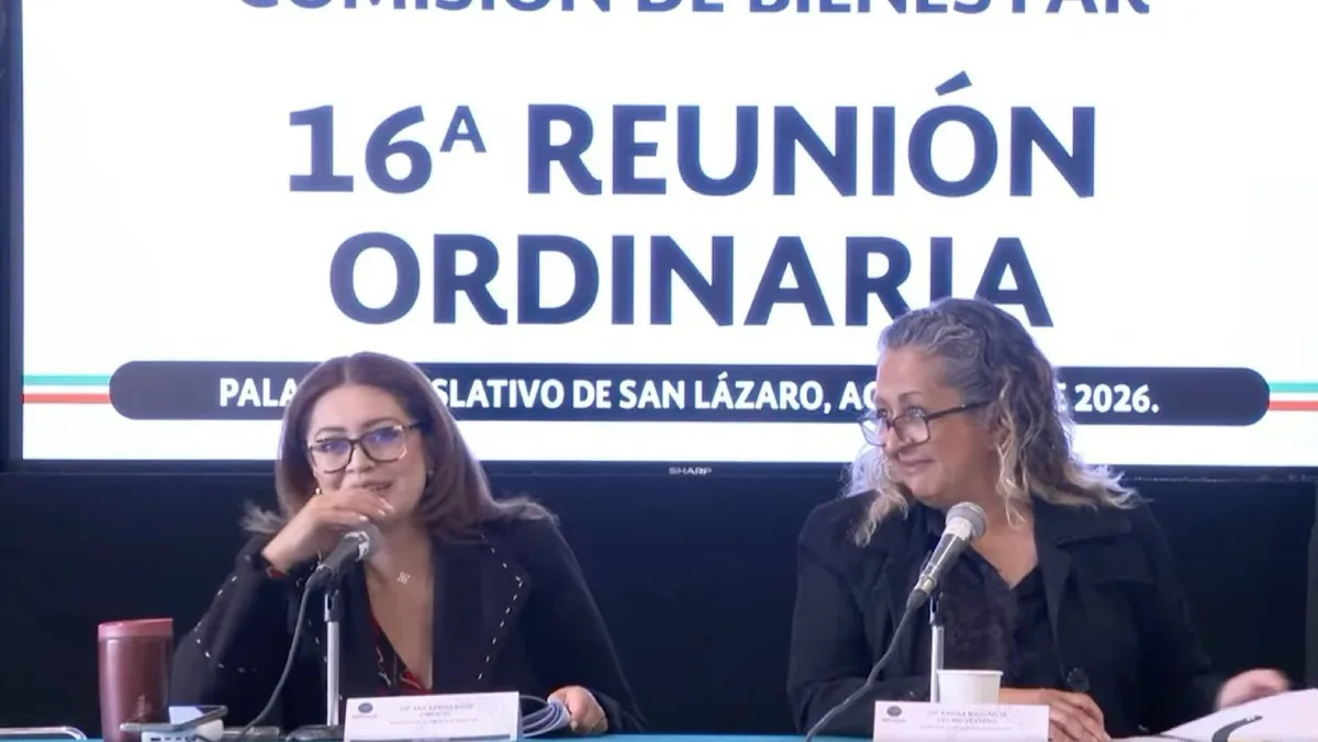 ¿The Office o la Cámara de Diputados? ‘Me voy a subir a bañar’, dice voz femenina en sesión