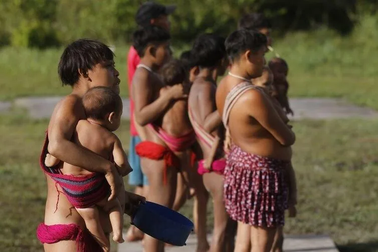 Terra Yanomami registra redução de 75,7% nas mortes por desnutrição no primeiro semestre