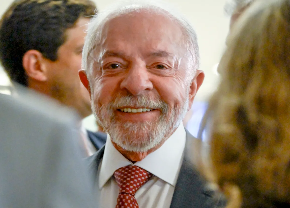 Lula fica em Brasília no fim de semana se preparando para debate da Band