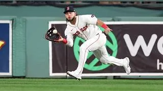 MLB: Wilyer Abreu comanda finalistas al Guante de Oro entre jardineros de la Liga Americana