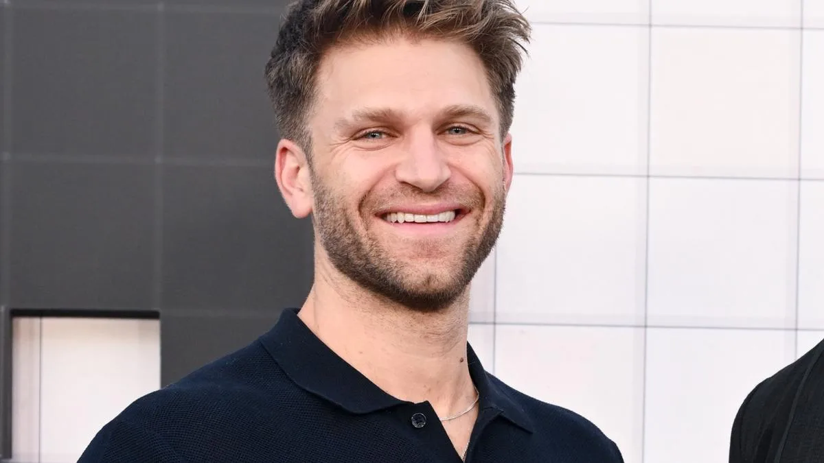 Pretty Little Liars star Keegan Allen 'robbed at gunpoint and knifepoint'