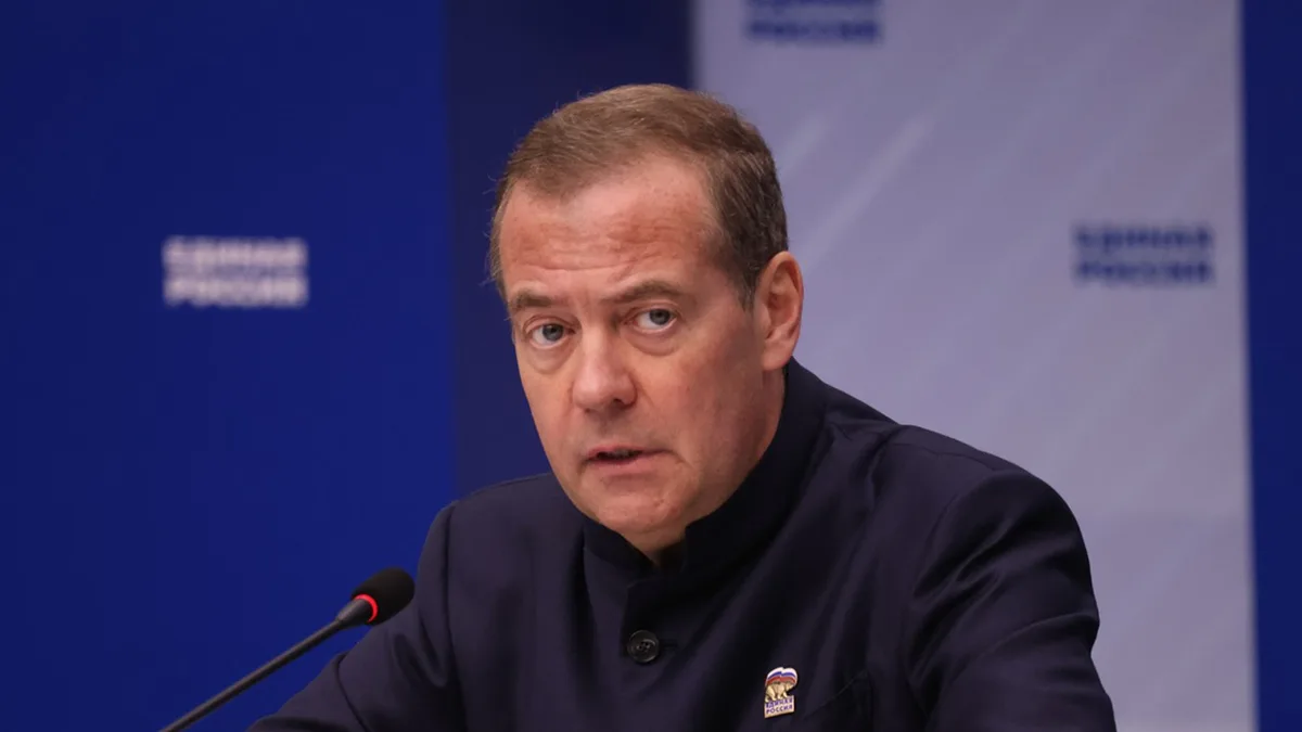 Medvedev defende controlo da Nestlé e Auchan: "Só entendem força bruta"