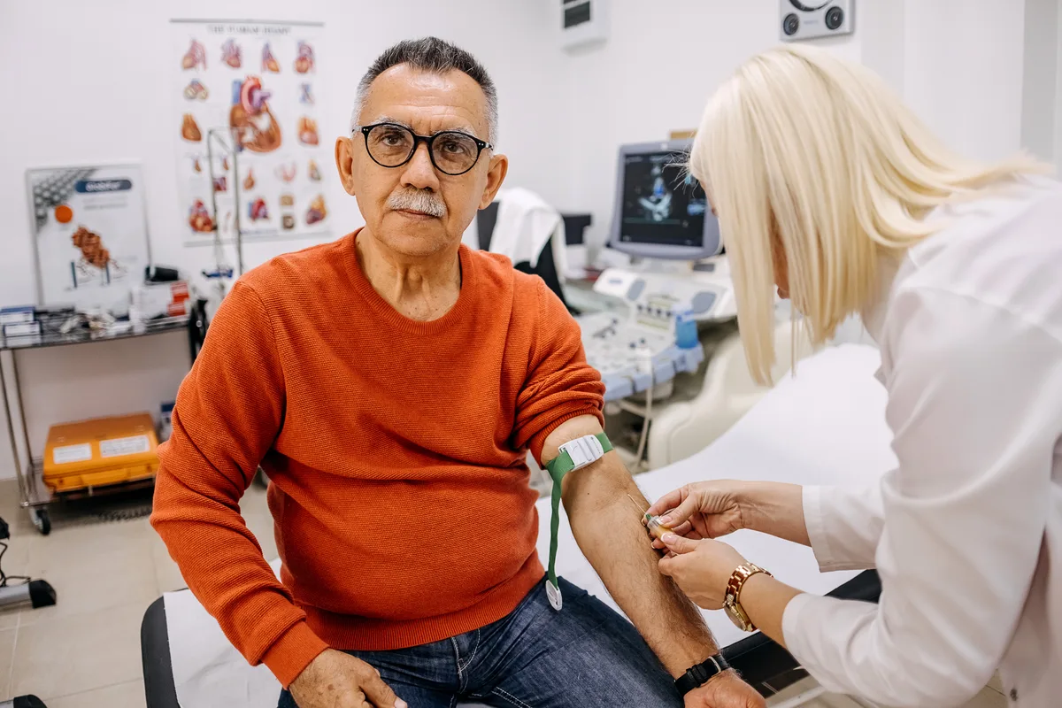Pessoas com mais de 70 anos poderão continuar a doar sangue, anuncia Ministério da Saúde