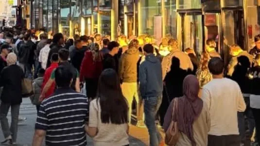 Neuer TikTok-Hype - Chicken Run in Köln!