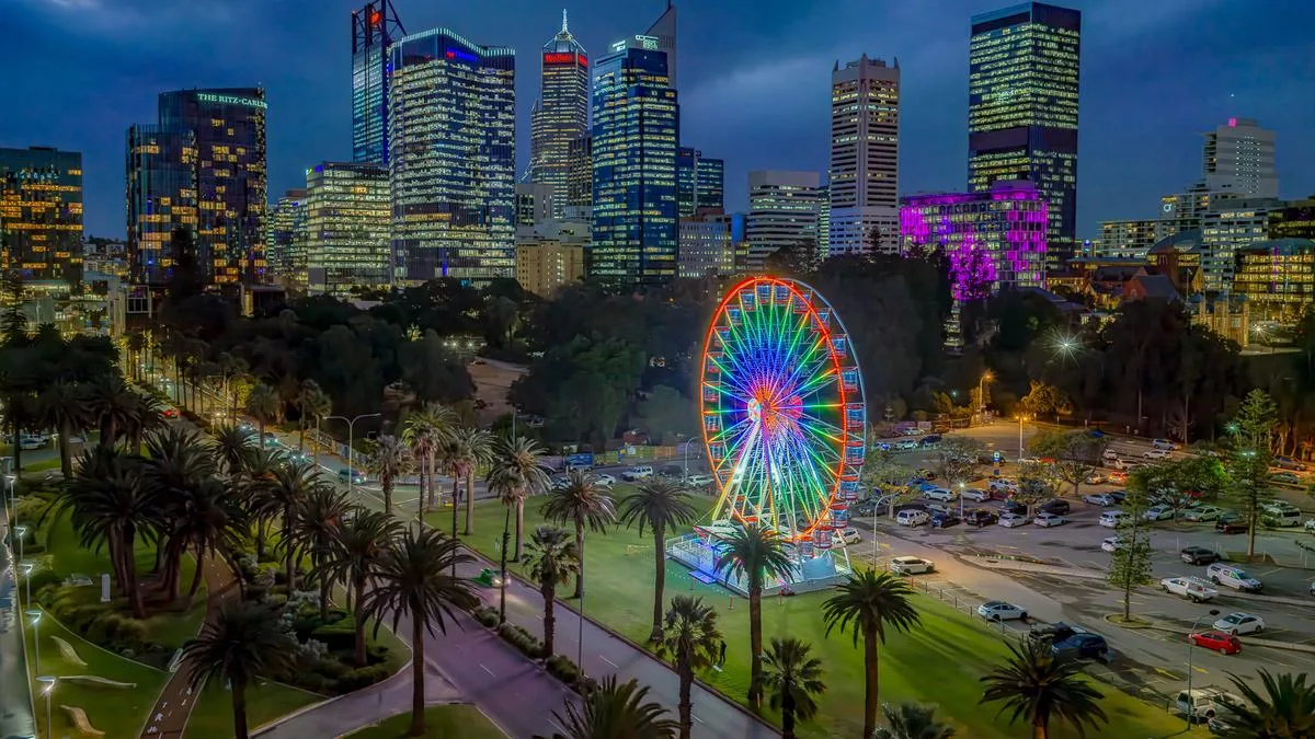 Let there be light: call to install lighting along Perth riverfront