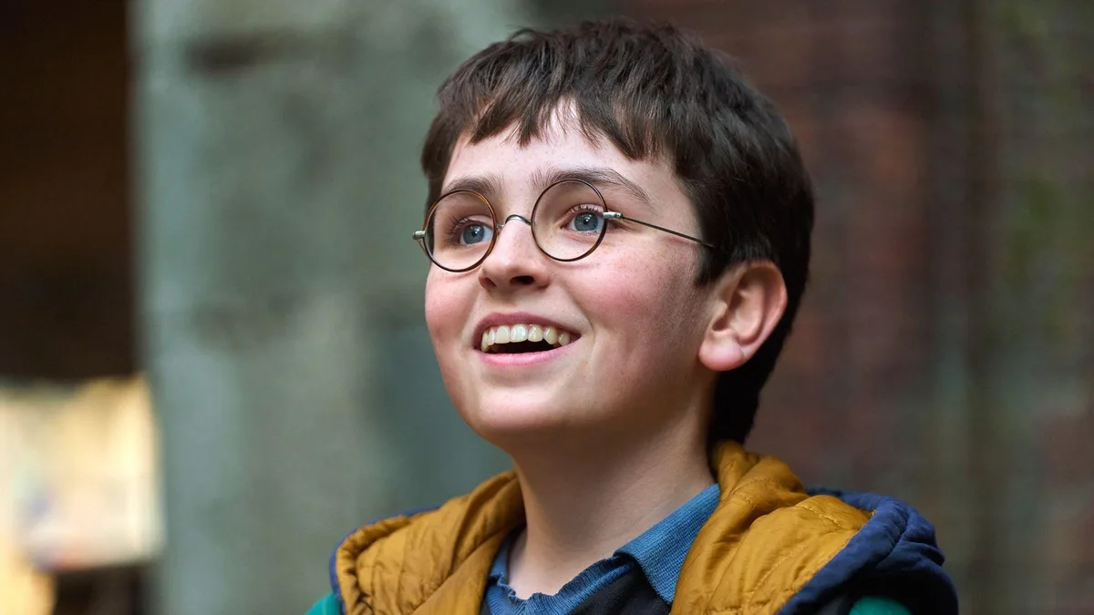 Série de Harry Potter ganha trailer com trio clássico em Hogwarts