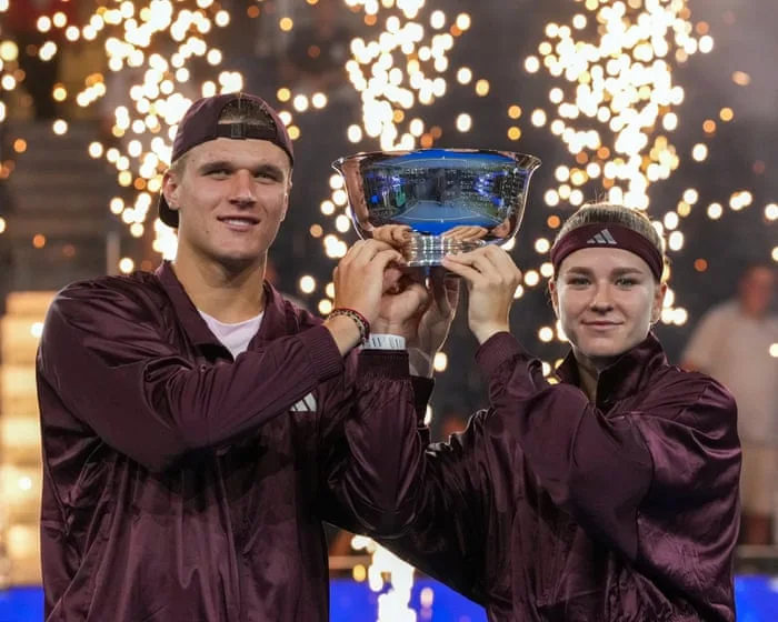 Muchová and Menšík win $1m US Open mixed doubles title in late-night thriller