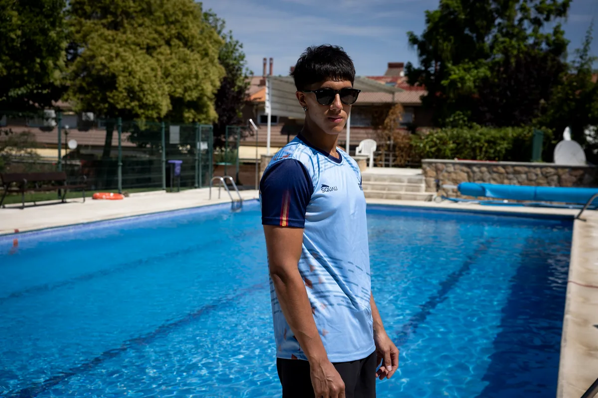 Los jóvenes que cambian las vacaciones por un empleo a 38 grados en Madrid: "No tenemos capacidad para independizarnos ni para ahorrar"