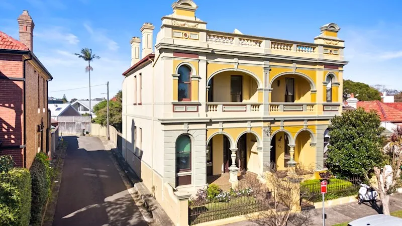 Family pays $2.625m for ‘iconic’ inner west house at auction