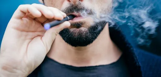 E-Zigaretten: Studie sieht Potenzial für Rauchentwöhnung durch Vapes