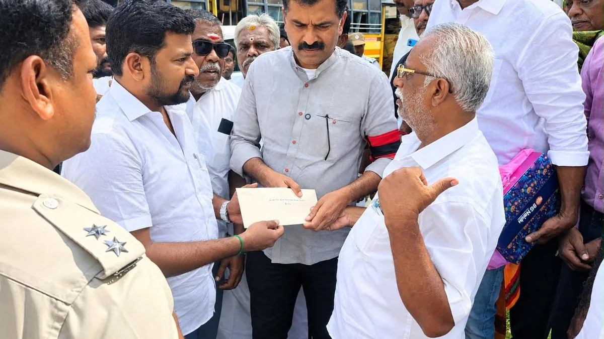Residents want buses from Tiruchi to Samayapuram and Gunaseelam via Srirangam