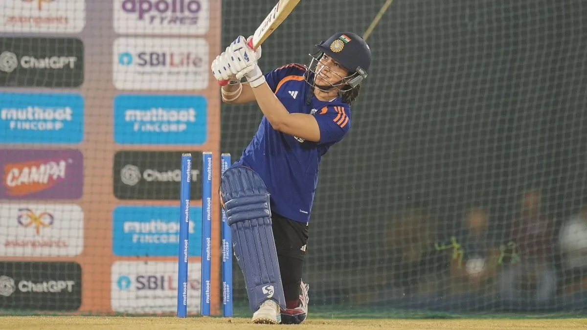 1st WT20I Live Score: India bowl first in Raipur, Niki Prasad debuts