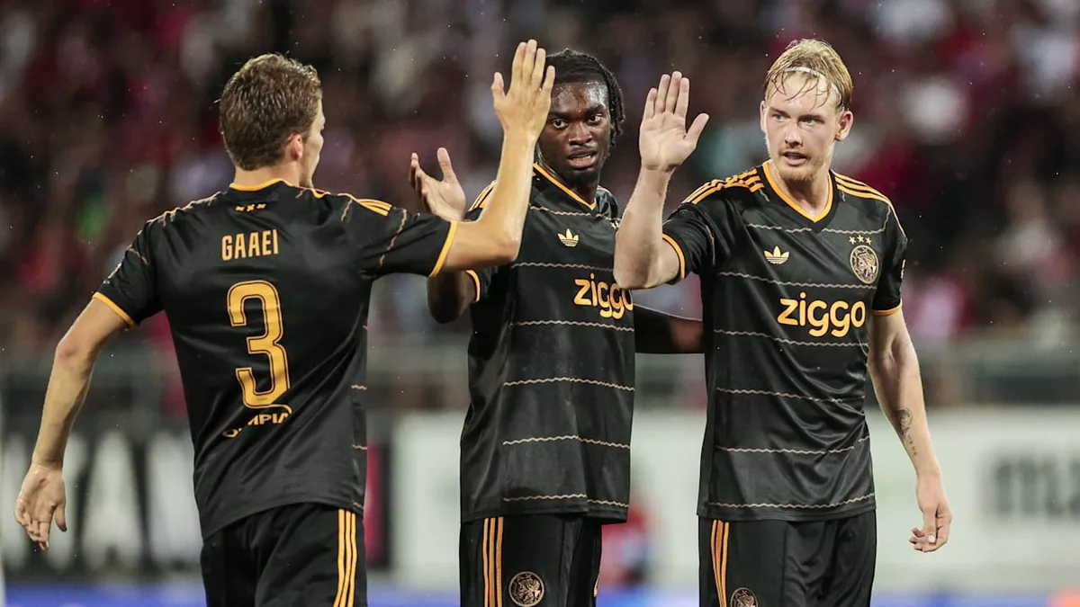 Ter Stegen kassiert zwei Treffer - Brandt schießt Traumtor bei Ajax-Sieg