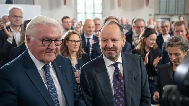 Friedenspreis des Deutschen Buchhandels: Völkerrechtsanwalt Sands mit Friedenspreis ausgezeichnet
