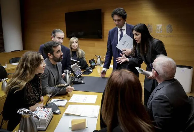 El PSOE valenciano lleva al Constitucional el cierre en falso de la comisión de la dana en Les Corts