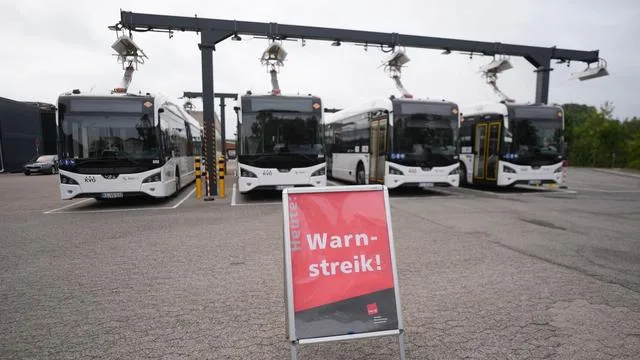 Tarifverhandlungen: Vorerst keine neuen Warnstreiks bei Stadtbussen