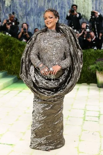 Rihanna surpreende ao revelar quantas músicas inéditas tem guardadas; assista Rihanna surpreende ao revelar quantas músicas inéditas tem guardadas; assista
