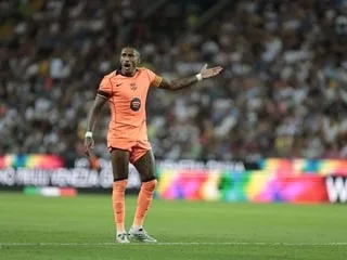 Après les départs d’Araujo et Ter Stegen, l’ancien Rennais Raphinha est le nouveau capitaine du FC Barcelone