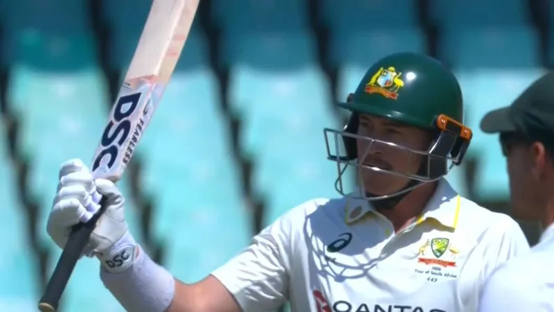 Renshaw adds maiden wicket to comeback Test