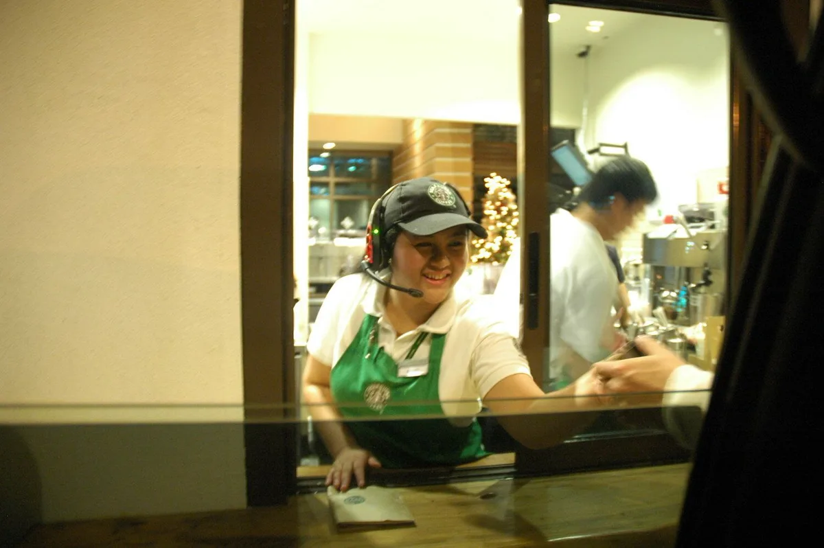 Starbucks tem motivos para despedir 220 pessoas: fazer a empresa crescer e afastar quem não se quis mudar