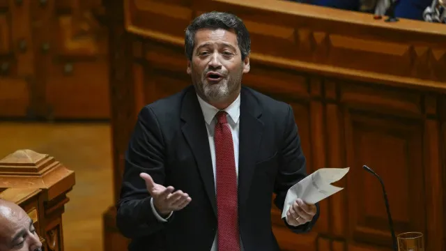 Ventura acusa Governo de "roubar" portugueses nos combustíveis