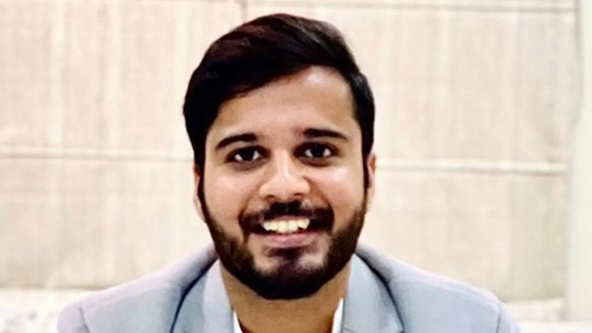 IAS officer booked for assault on police at bar and restaurant in Bengaluru