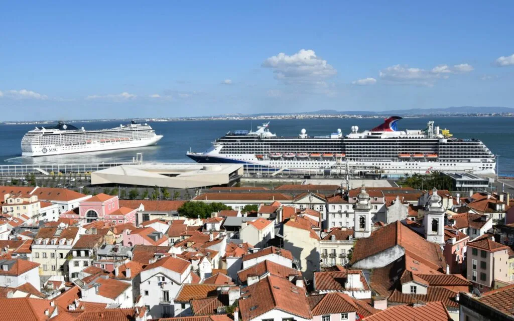 Câmara de Lisboa coloca à venda imóveis por 60 milhões
