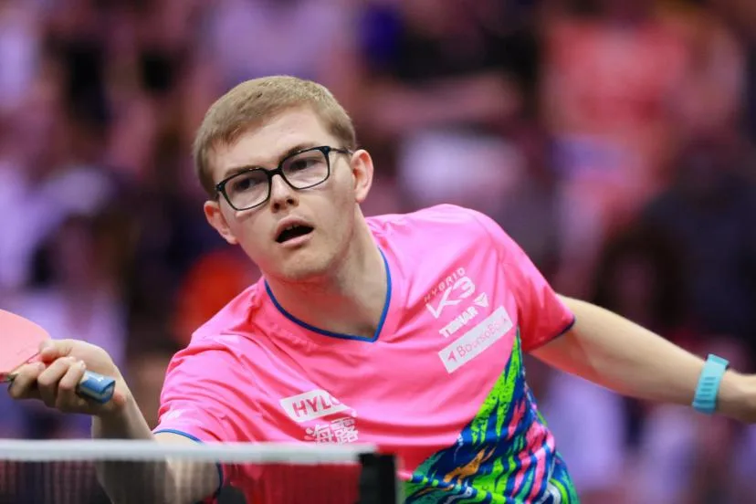 Alexis Lebrun manque deux balles de match et s'incline en quarts de finale du WTT Champions de Macao face à Anton Kallberg