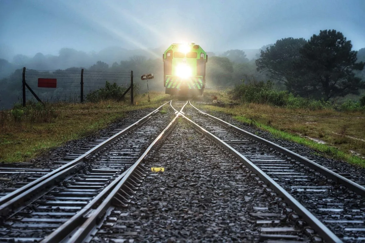 Ferrovia de R$ 15 bilhões e 319 km tem projeto finalizado e pode tirar milhares de caminhões das rodovias de SC