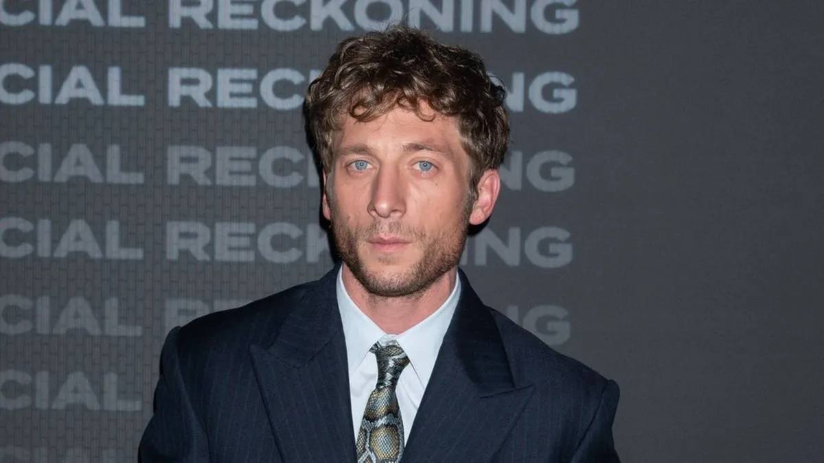 Jeremy Allen White: Schauspieler soll frisch verliebt sein