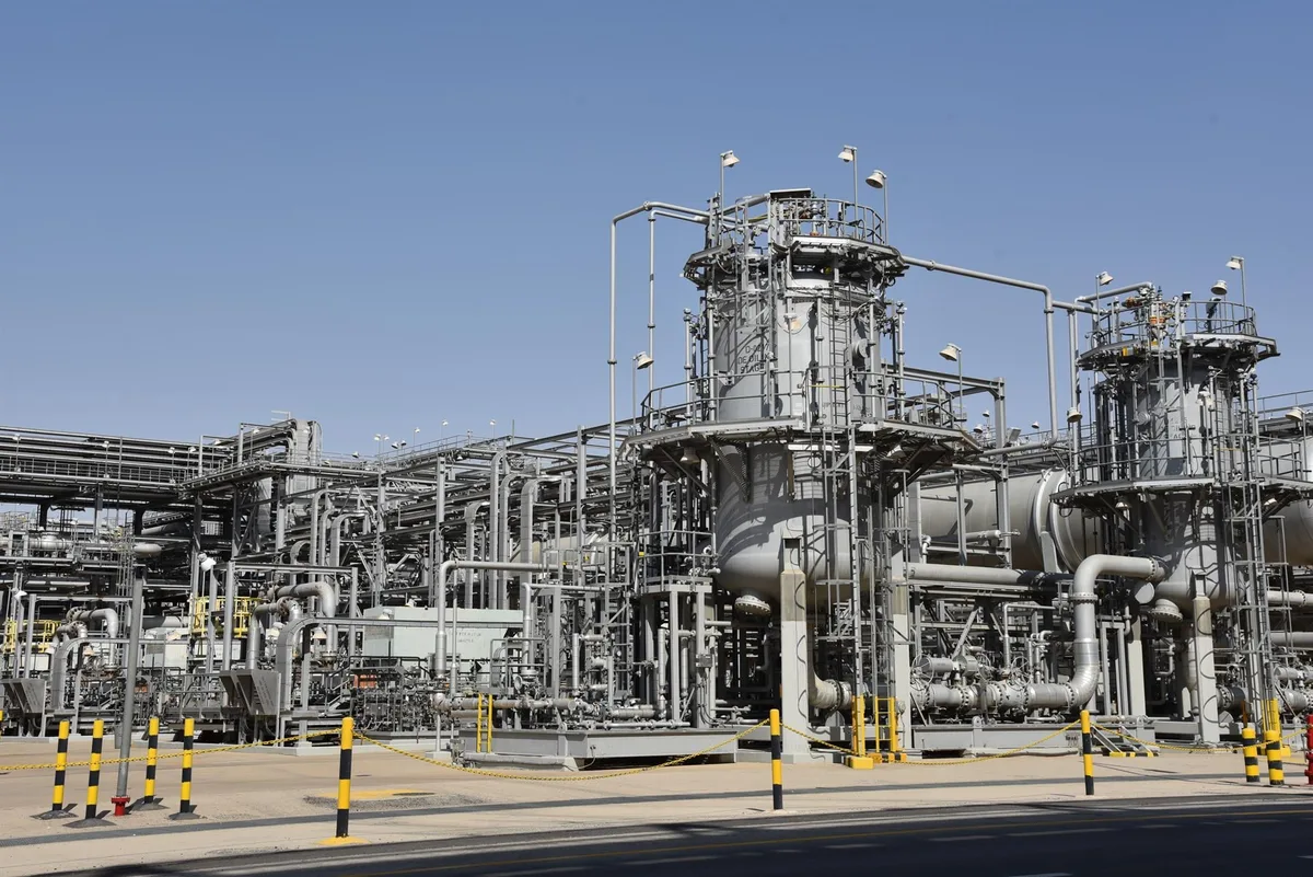 Registrado un incendio sin heridos en un edificio de la petrolera saudí Aramco tras un ataque hutí