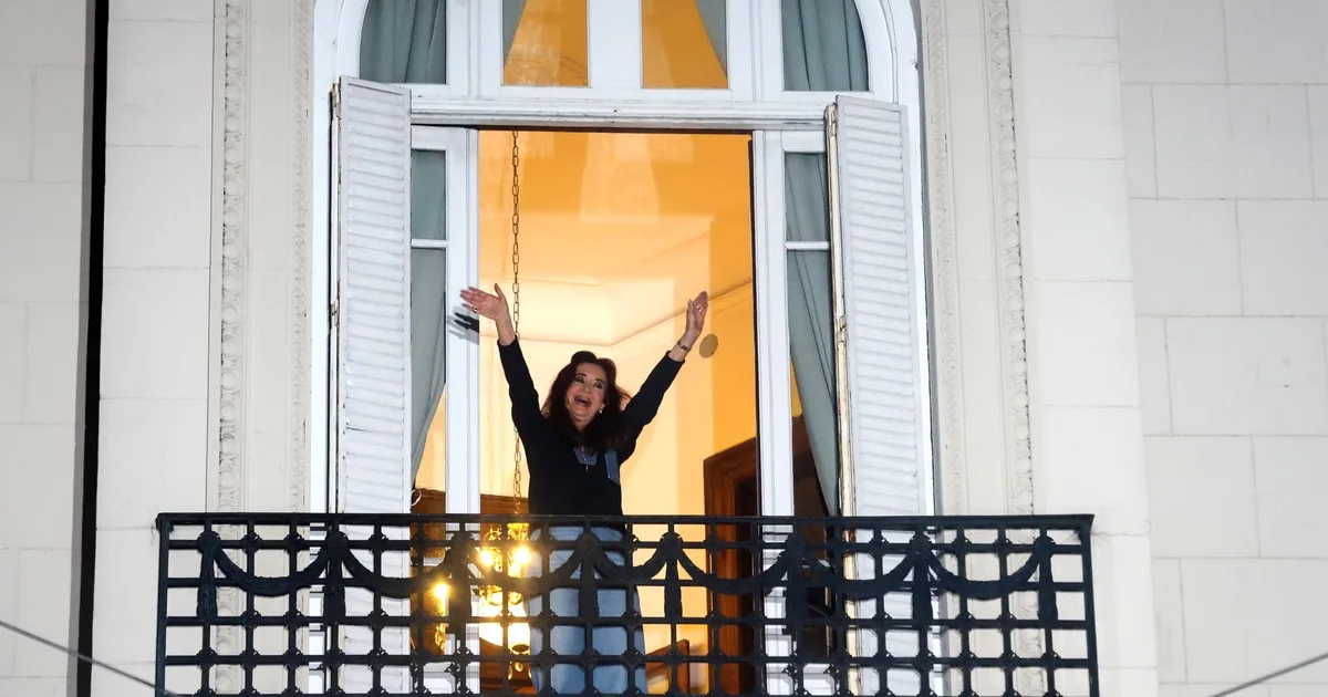 El Tribunal rechazó los planteos de Cristina y Máximo Kirchner, y allana el camino para decomisar el departamento de San José 1111