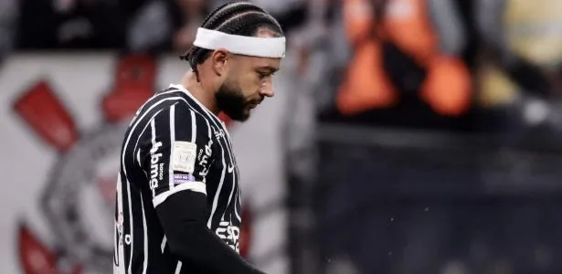 Memphis teme lesão e pede para não encarar Flamengo no Brasileirão