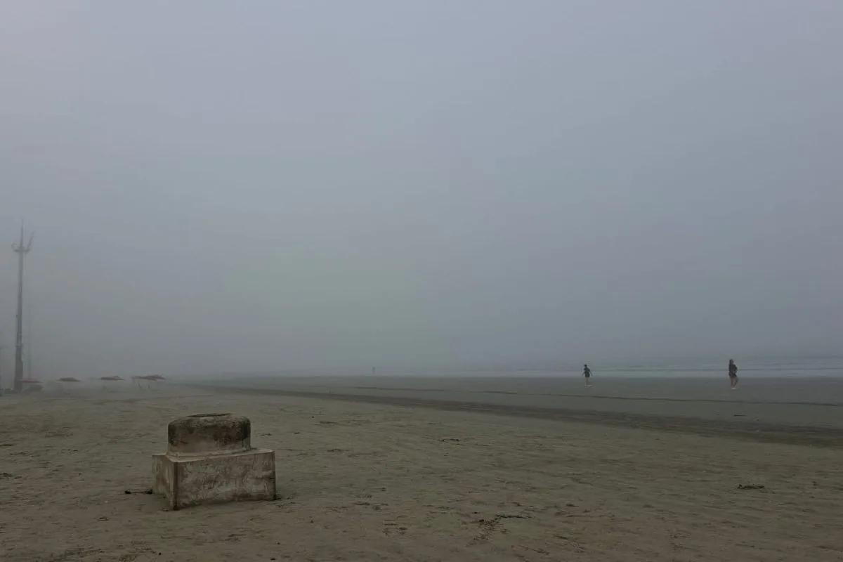 Nevoeiro paralisa maior porto do Brasil e travessias de balsas no litoral de SP