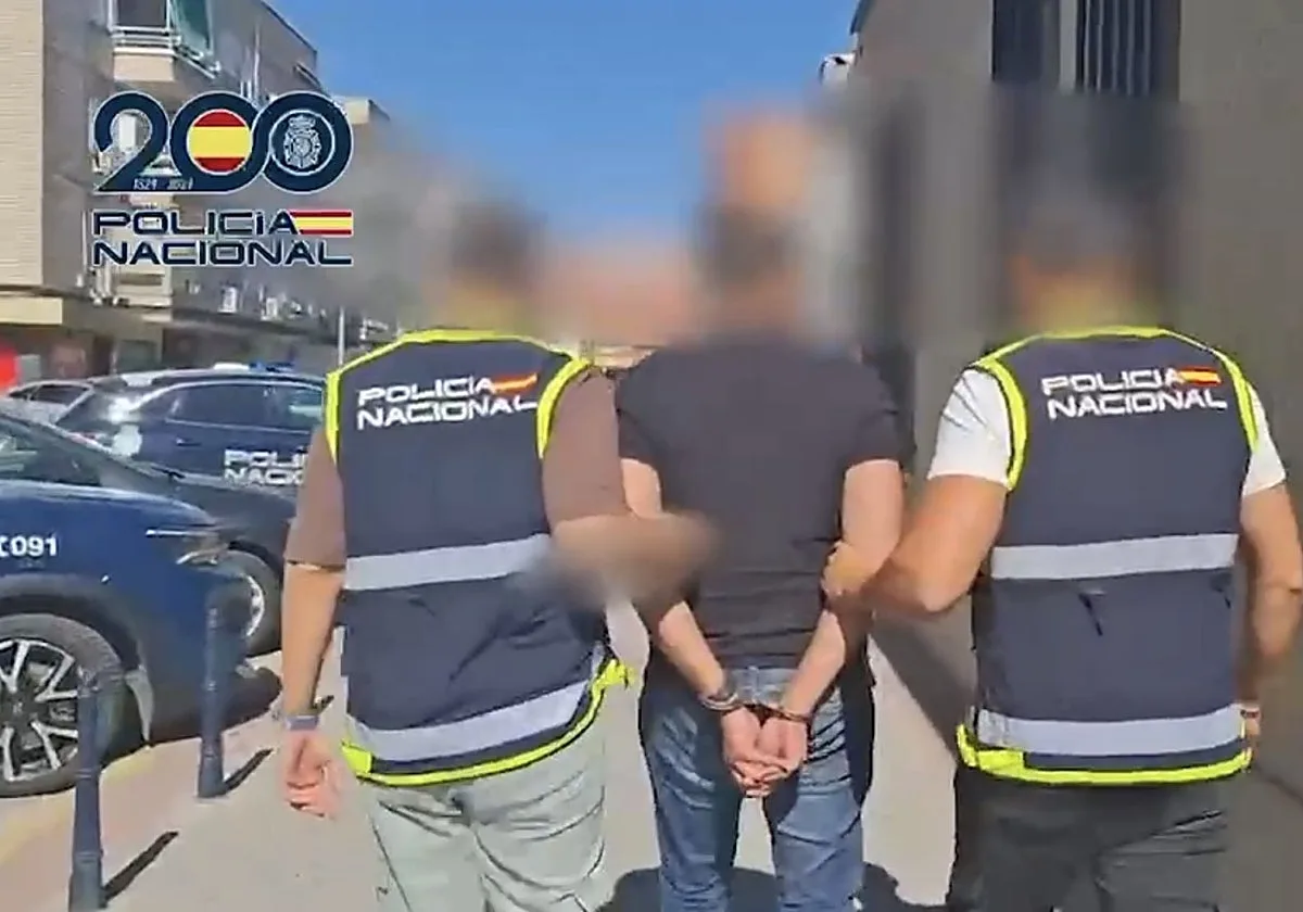 Detenidos por explotar a repartidores ilegales 14 horas al día a 0,7 euros el bulto