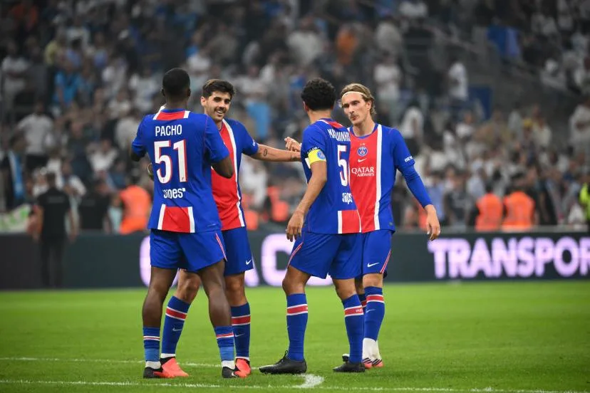 Le groupe du PSG pour son retour en Ligue 1 face au Mans avec quatre absents et une première convocation pour Arthur Bar