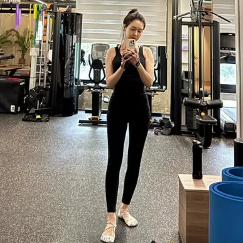 성유리, 45세 쌍둥이맘 맞아? 핑클 시절 몸매 그대로 “유산소 가야지” [SD셀픽]