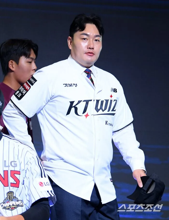 [포토] KT 지명된 최지만, 설레는 마음
