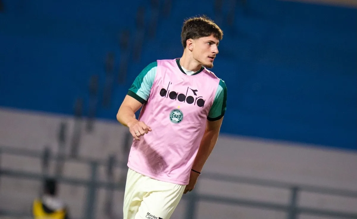 Coritiba tem baixa confirmada e dúvida na zaga para enfrentar o Botafogo; veja provável escalação