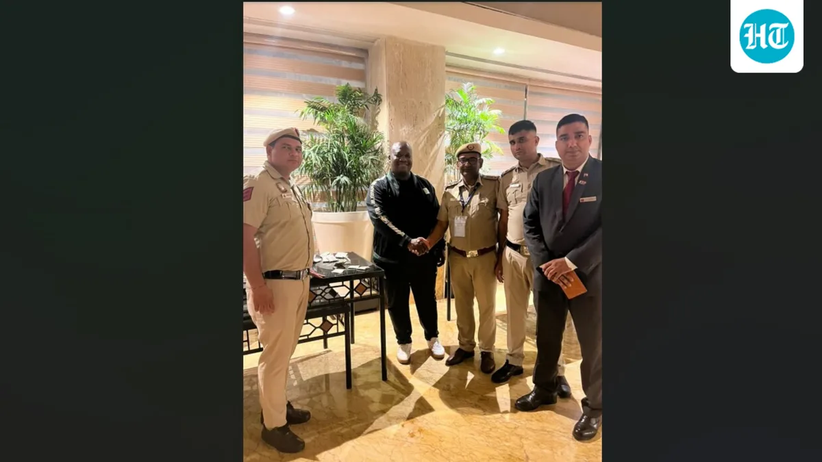 South African delegate loses ₹3 lakh in Delhi cab; police track down cash, return it minutes before flight