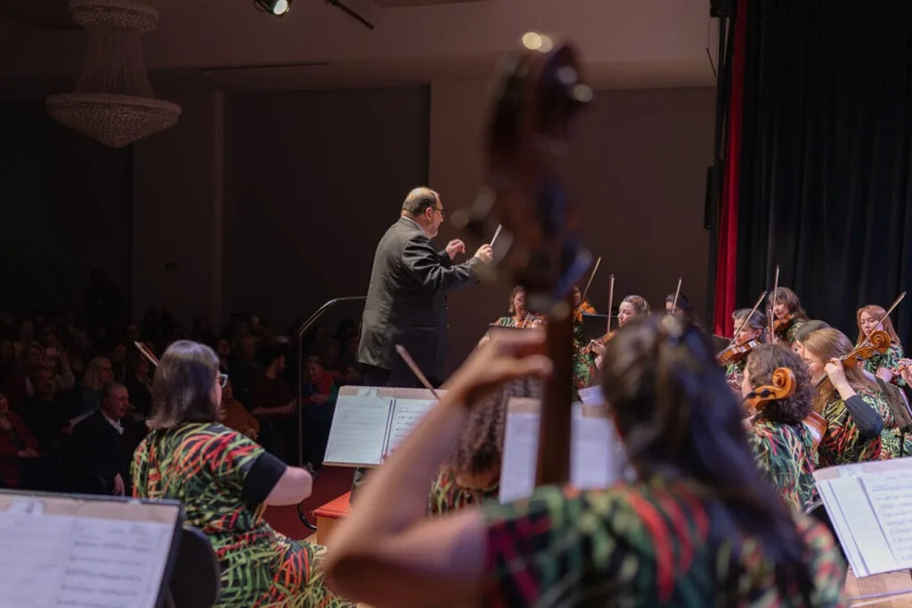 Orquestra leva ao palco trilhas sonoras do cinema em Curitiba